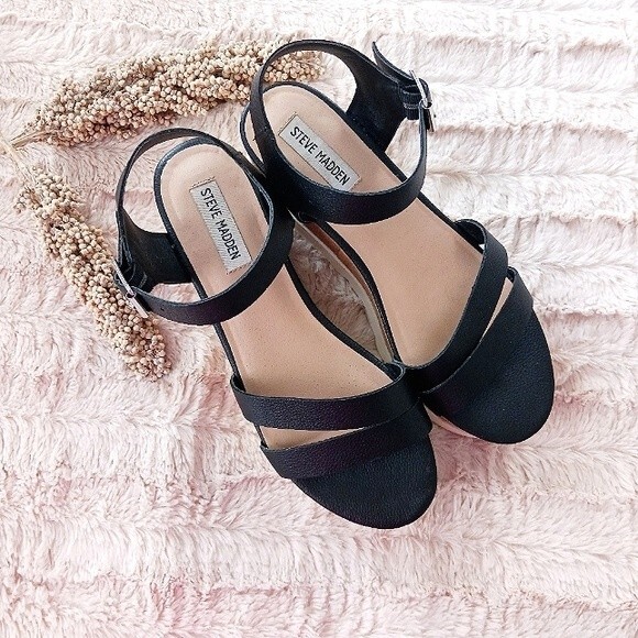 Steve Madden Platform Sandals Size 9.5M Black Leather Open Toe Chunky Strappy - Picture 2 of 7